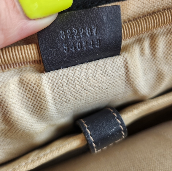Authentic Gucci Supreme Monogram Laptop Document Bag Preloved - Picture 13 of 17